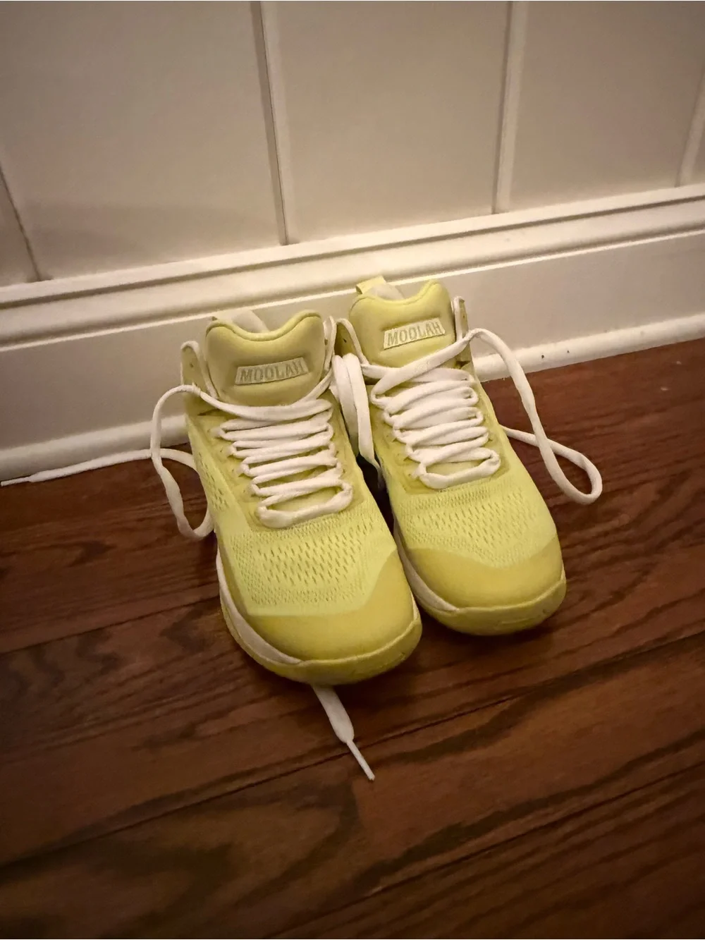 MOOLAH Yellow Basketball Sneakers